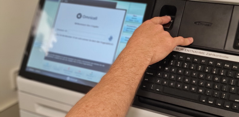 Mehr Sicherheit und Effizienz im OP: Digitalisierung der Betäubungsmittelverwaltung mit dem Omnicell BTM-Cabinet