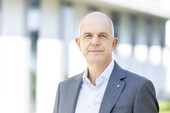 Portrait: Dr. Markus Horneber, Vorstandsvorsitzender AGAPLESION gAG