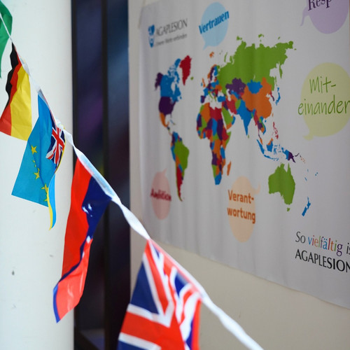 Gemeinsam für gelungene #Integration. 🌍

Beim #Netzwerktreffen unserer Integrationskoordinator:innen in Frankfurt drehte...